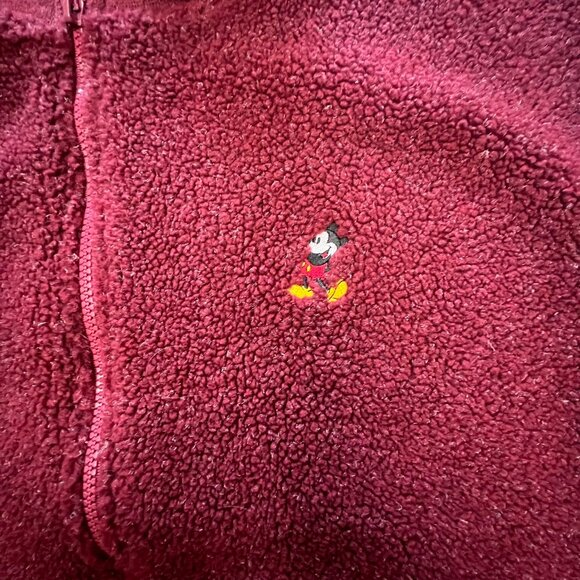 Men’s XL Maroon Sherpa Vest with Mickey Mouse – Disney Cozy & Stylish‎ - Picture 2 of 9